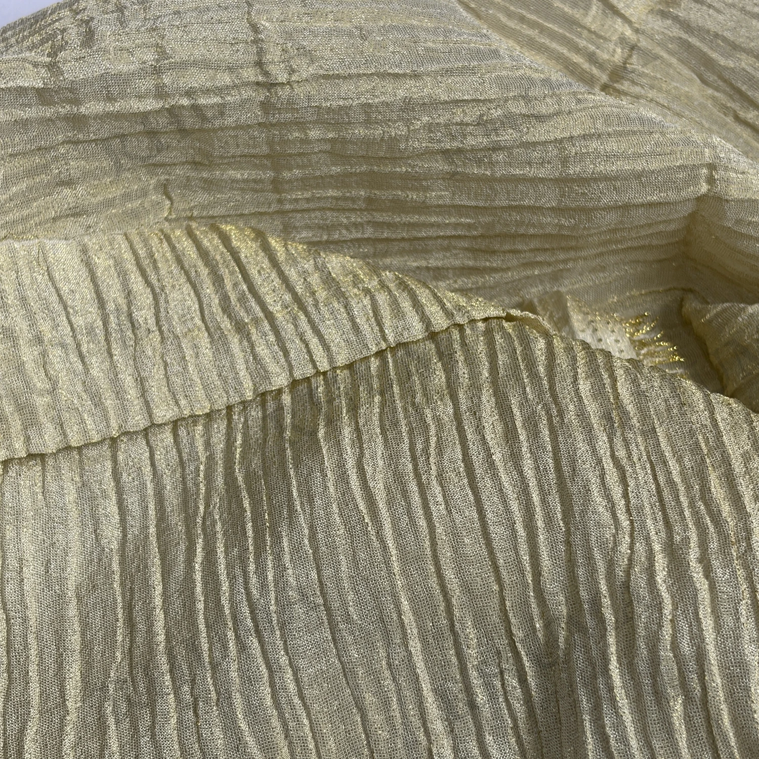 Viscose Gold Tissue Crushed Fabric Detail 3